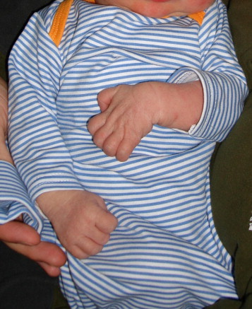 EecdWL4GV04.jpg